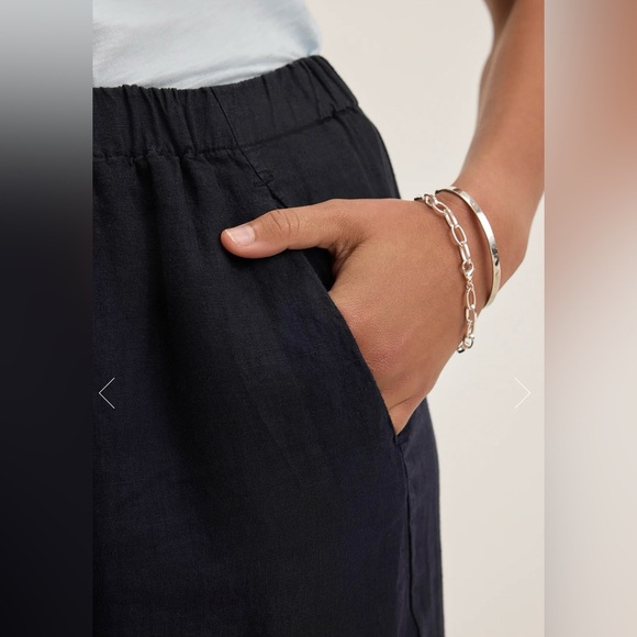 Velvet by Graham and Spencer Lola linen pant - size L, navy blue, 100% linen - Picture 3 of 7